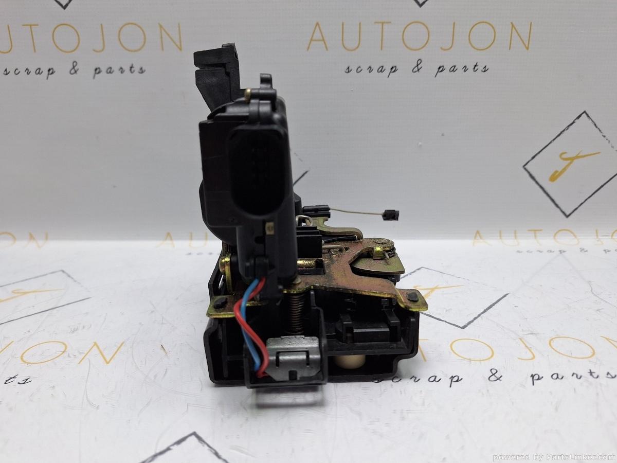 Broasca usa stanga fata SKODA OCTAVIA (1U2) [ 1996 - 2010 ] 1.6 (AEH, AKL) 74KW|101HP OEM 3B1837015A