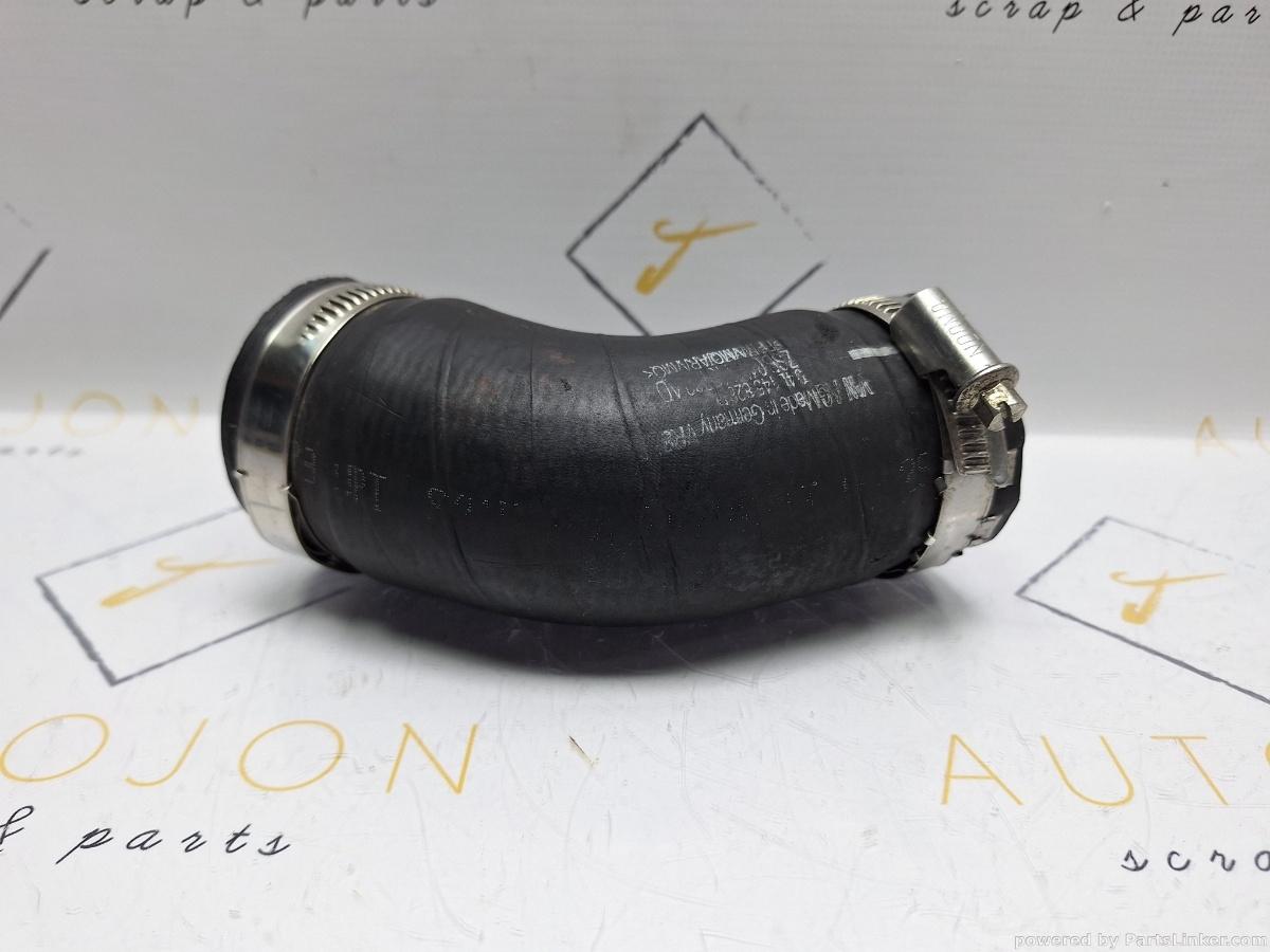 Furtun intercooler turbo VOLKSWAGEN GOLF VII (5G1) [ 2012 - > ] 2.0 TDi BlueMotion 110KW|150HP OEM 04L145828D
