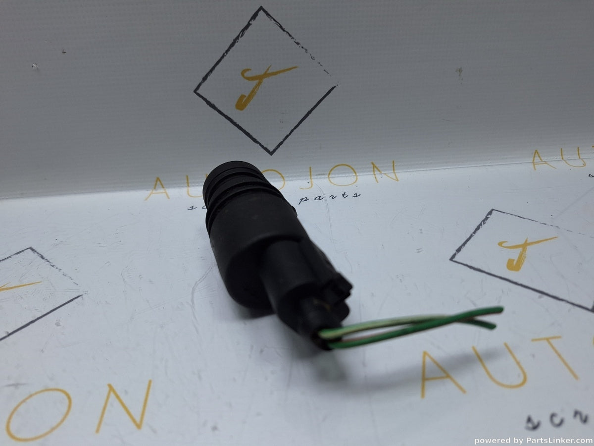 Pompita lichid parbriz SKODA OCTAVIA (1U2) [ 1996 - 2010 ] 1.6 (AEH, AKL) 74KW|101HP