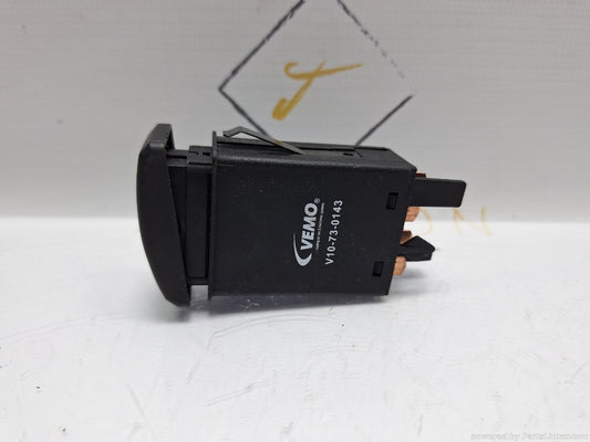Buton avarie SKODA OCTAVIA (1U2) [ 1996 - 2010 ] 1.6 (AEH, AKL) 74KW|101HP Vemo V10-73-0143
