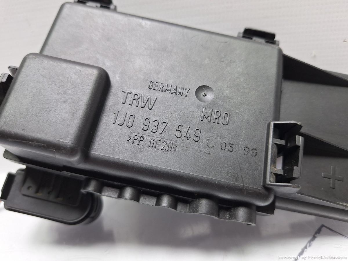 Panou sigurante SKODA OCTAVIA (1U2) [ 1996 - 2010 ] 1.6 (AEH, AKL) 74KW|101HP OEM 1J0 937 549