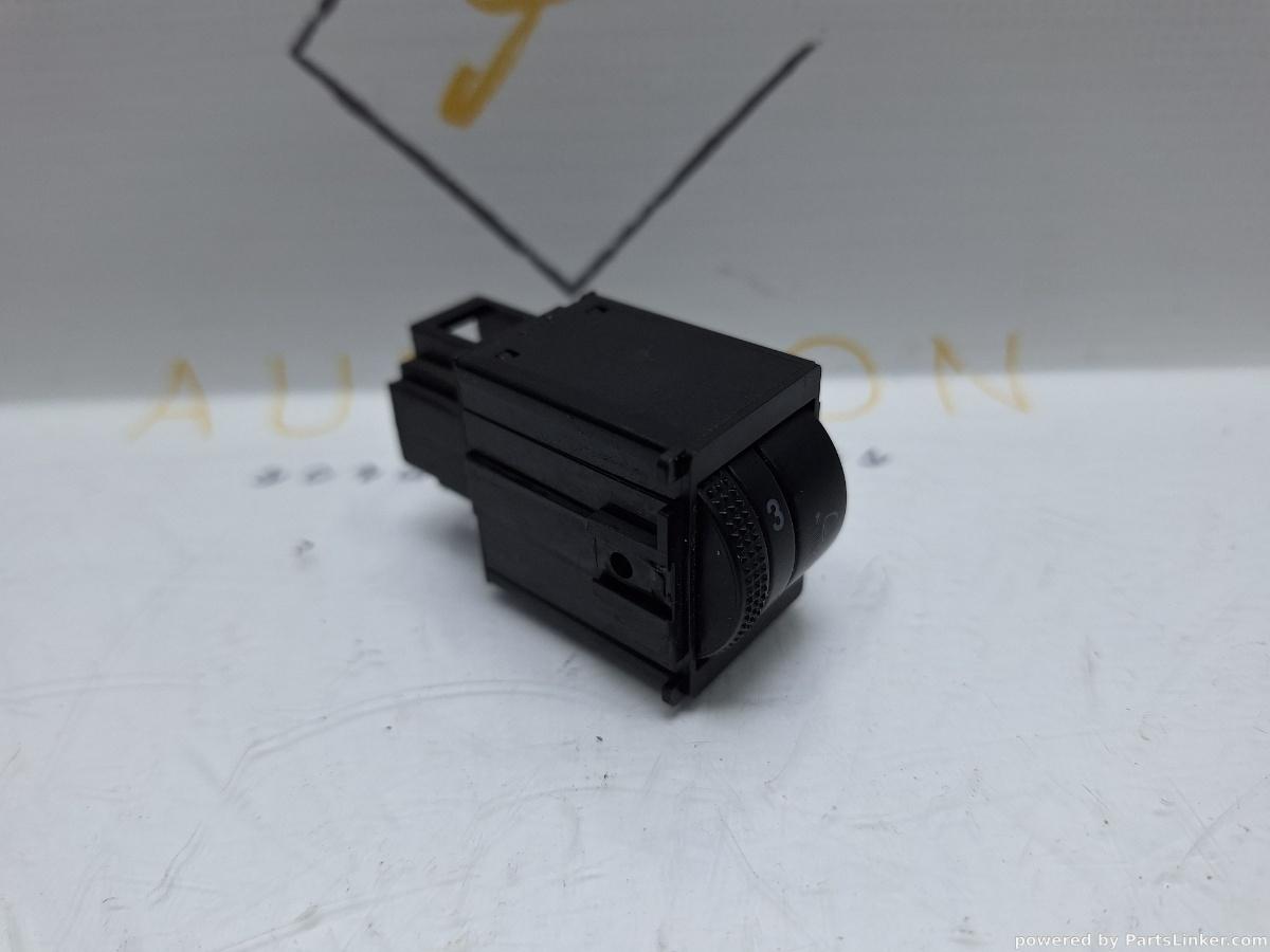 Buton reglaj faruri SKODA OCTAVIA (1U2) [ 1996 - 2010 ] 1.6 (AEH, AKL) 74KW|101HP OEM 1U0941333C