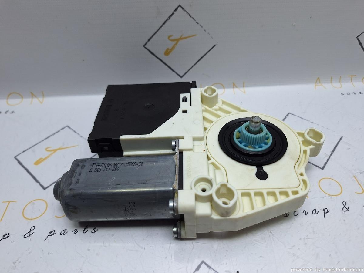 Motoras macara geam stanga fata SEAT LEON II (1P1) [ 2005 - 2013 ] TDI (BKC, BLS, BXE) 77KW|105HP OEM 1K0959793L / 1T0959701F