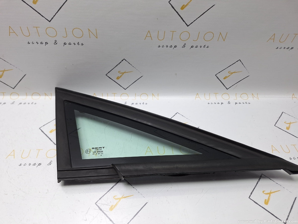 Geam fix lateral dreapta fata SEAT LEON II (1P1) [ 2005 - 2013 ] TDI (BKC, BLS, BXE) 77KW|105HP 1P0845412A