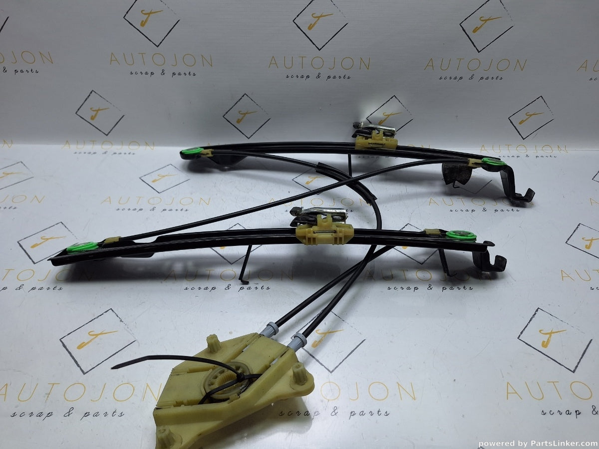 Macara geam electric stanga fata SEAT LEON II (1P1) [ 2005 - 2013 ] TDI (BKC, BLS, BXE) 77KW|105HP 1P0837461A