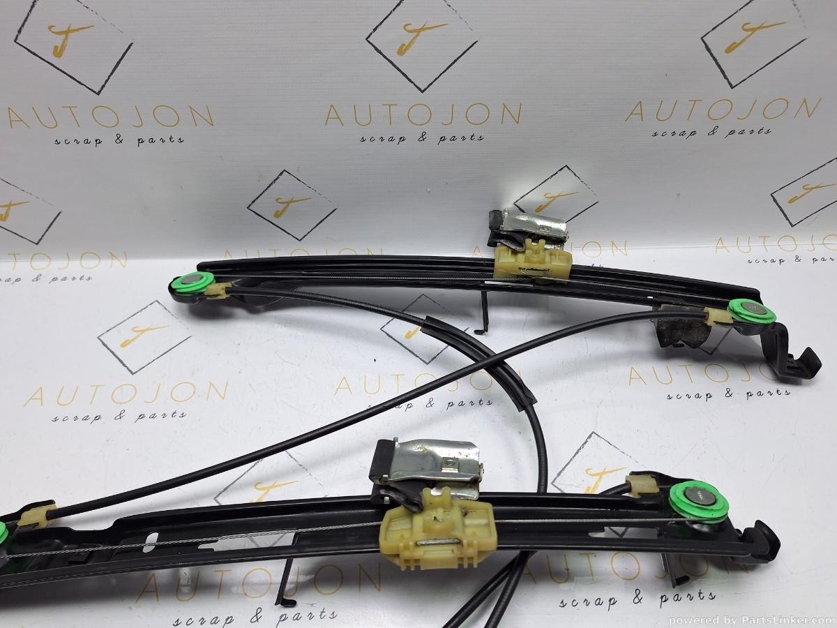 Macara geam electric stanga fata SEAT LEON II (1P1) [ 2005 - 2013 ] TDI (BKC, BLS, BXE) 77KW|105HP OEM 1P0837461A