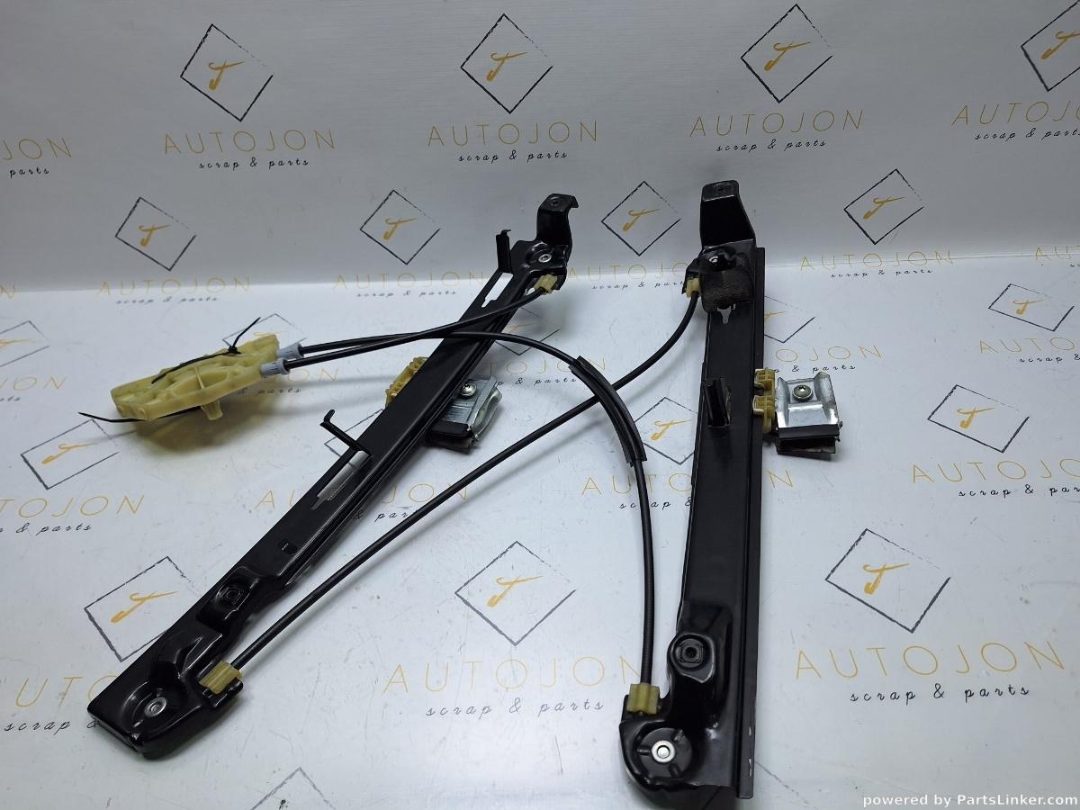 Macara geam electric stanga fata SEAT LEON II (1P1) [ 2005 - 2013 ] TDI (BKC, BLS, BXE) 77KW|105HP OEM 1P0837461A