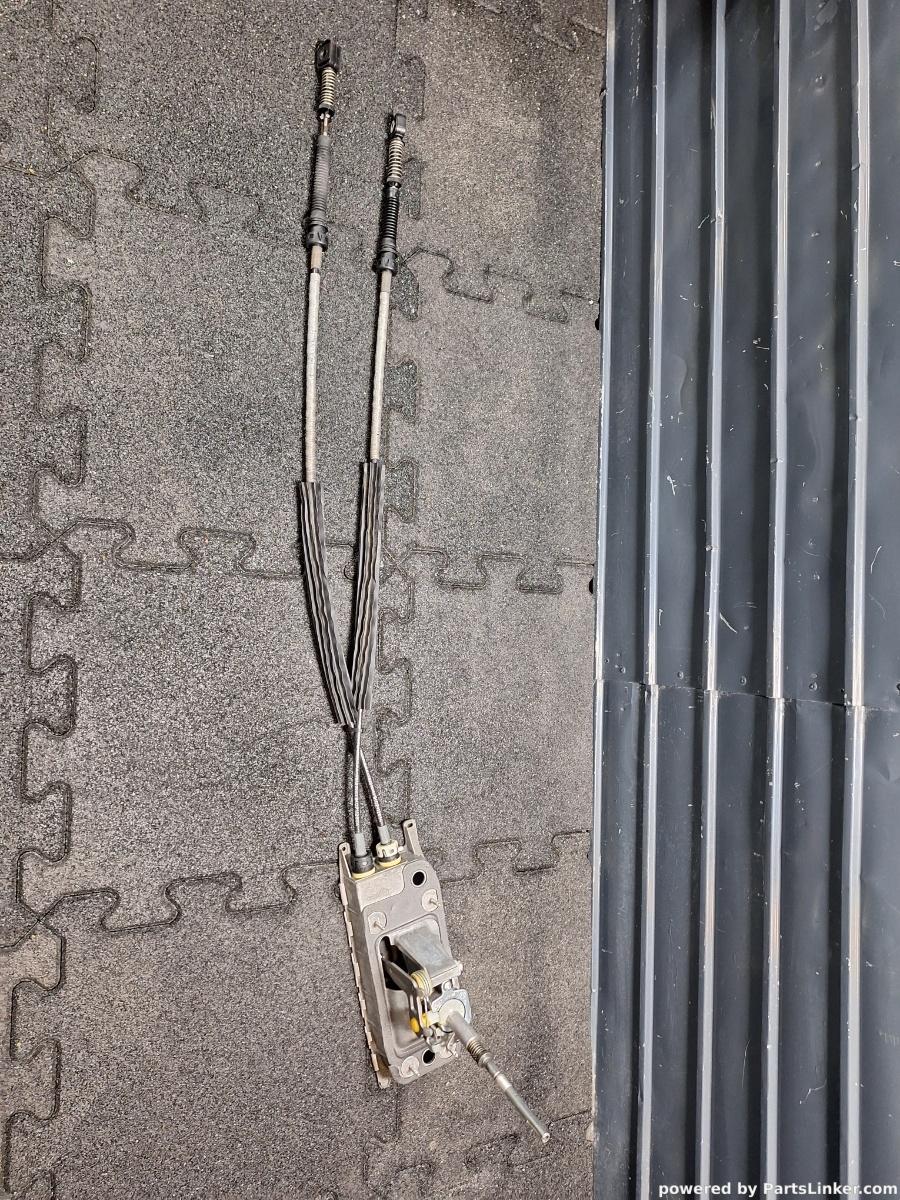 Timonerie SEAT LEON II (1P1) [ 2005 - 2013 ] TDI (BKC, BLS, BXE) 77KW|105HP OEM 1K0711061A