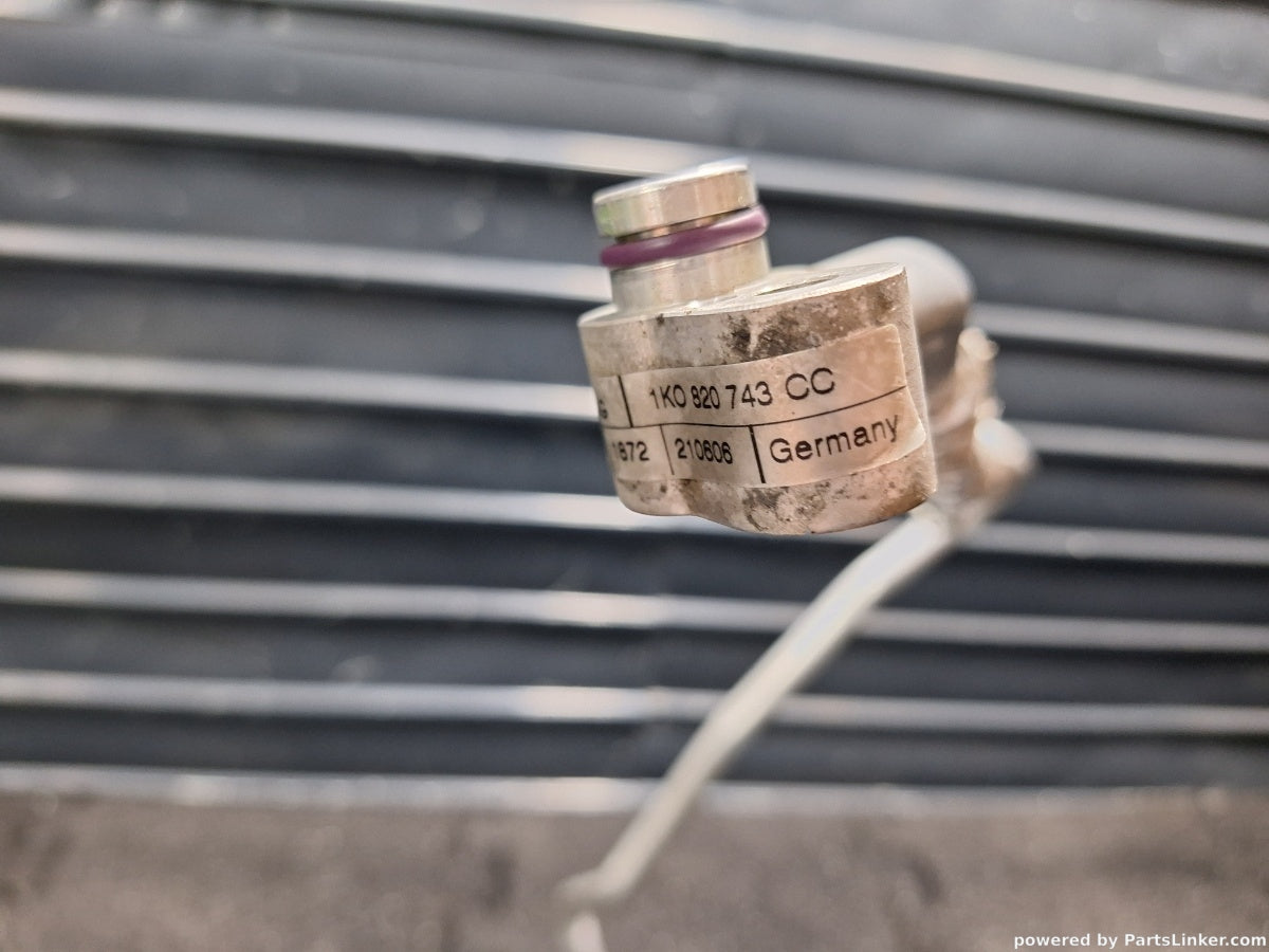 Conducta AC SEAT LEON II (1P1) [ 2005 - 2013 ] TDI (BKC, BLS, BXE) 77KW|105HP 1K0820743CC