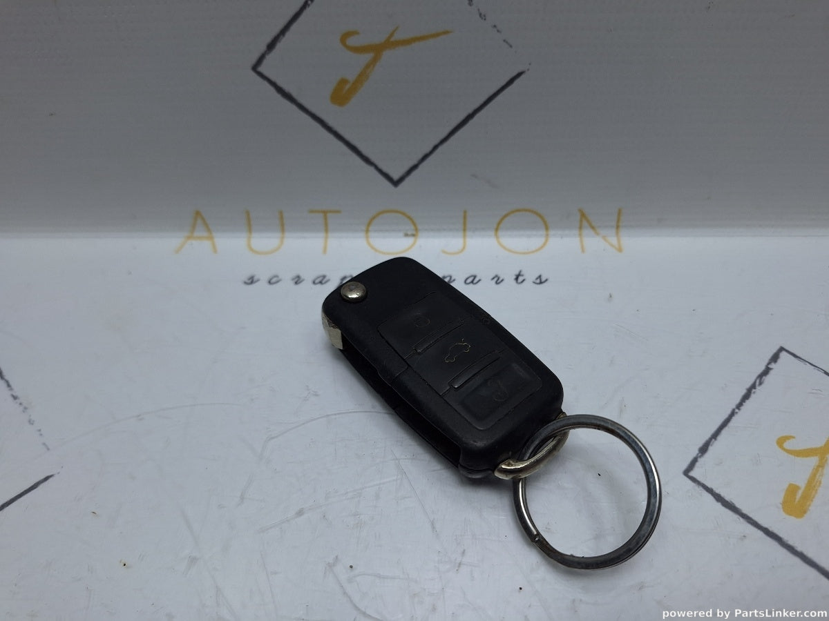 Telecomanda cheie briceag VOLKSWAGEN GOLF V Variant (1K5) [ 2007 - 2009 ] TDI (BLS, BXE) 77KW|105HP 1K0959753M