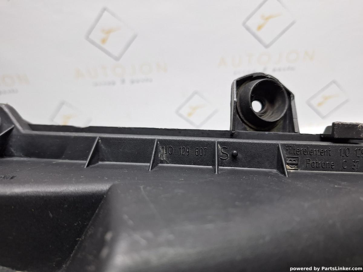 Carcasa filtru aer AUDI A3 (8L1) [ 1996 - 2006 ] 1.6 (AVU, BFQ) 75KW|102HP OEM 1J0129607S