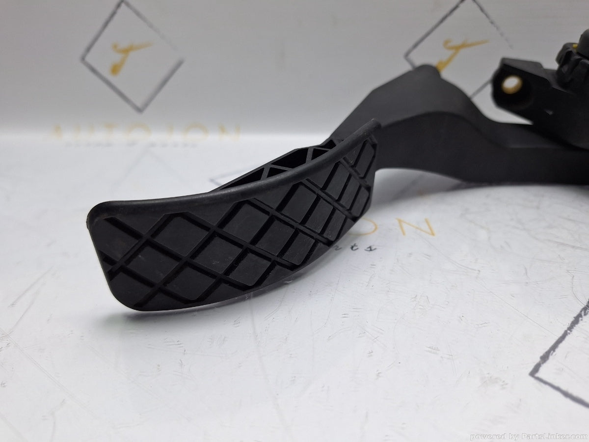 Pedala acceleratie AUDI A3 (8L1) [ 1996 - 2006 ] 1.6 (AVU, BFQ) 75KW|102HP 1J1721503J