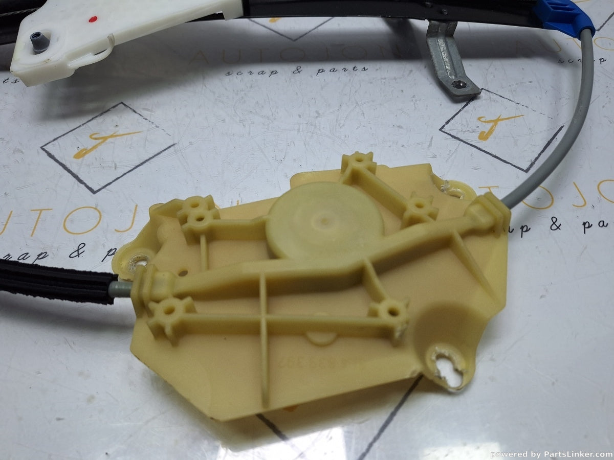 Macara geam stanga spate AUDI A3 (8L1) [ 1996 - 2006 ] 1.6 (AVU, BFQ) 75KW|102HP 8L4839397