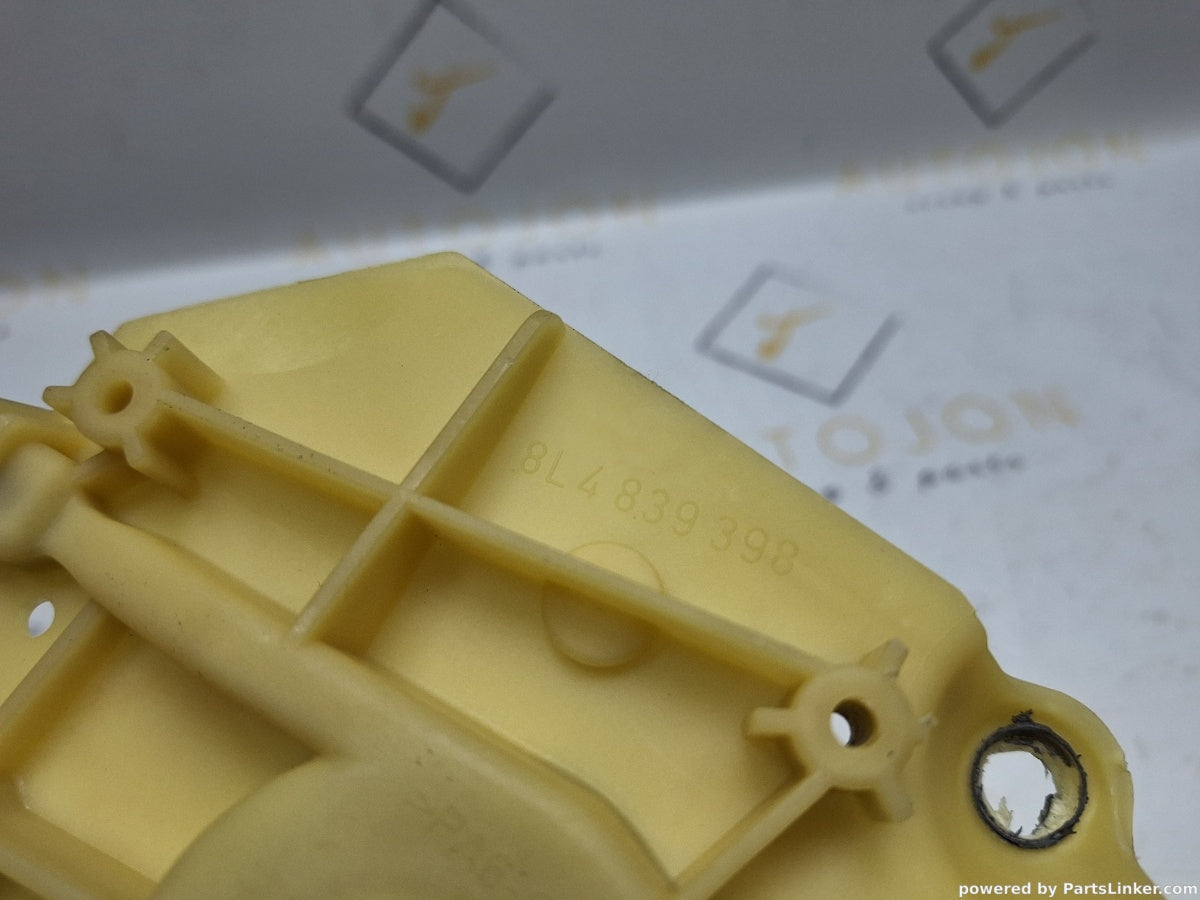 Macara geam dreapta spate AUDI A3 (8L1) [ 1996 - 2006 ] 1.6 (AVU, BFQ) 75KW|102HP 8L4839398