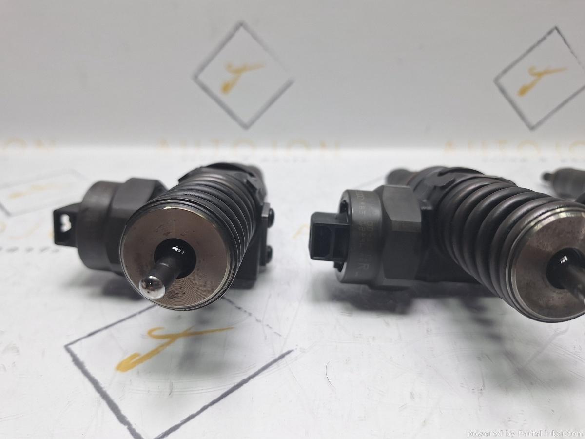 Injector  VOLKSWAGEN GOLF IV (1J1) [ 1997 - 2007 ] TDI (ATD, AXR) 74KW|101HP RB3  0414720015 OEM 038130073J