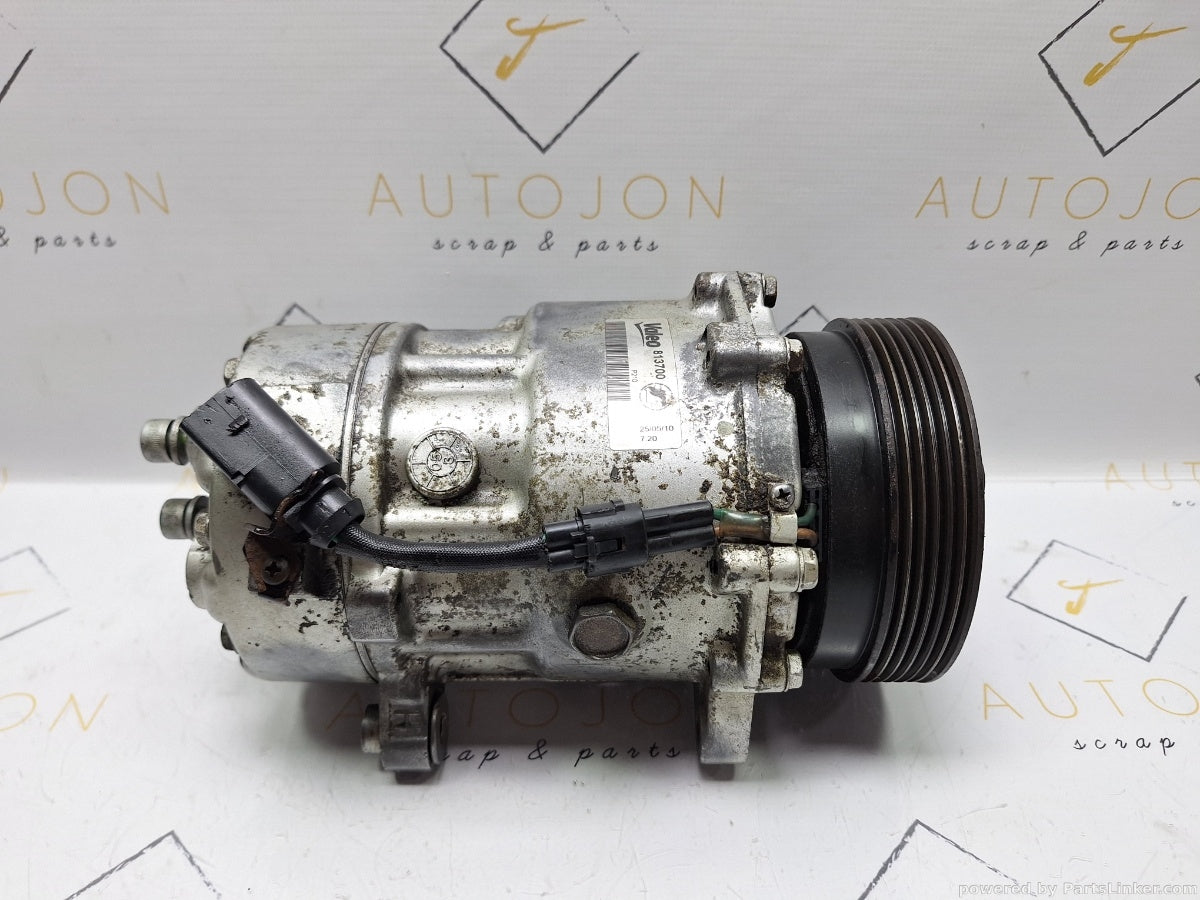 Compresor AC VOLKSWAGEN GOLF IV (1J1) [ 1997 - 2007 ] TDI (ATD, AXR) 74KW|101HP Valeo 813700