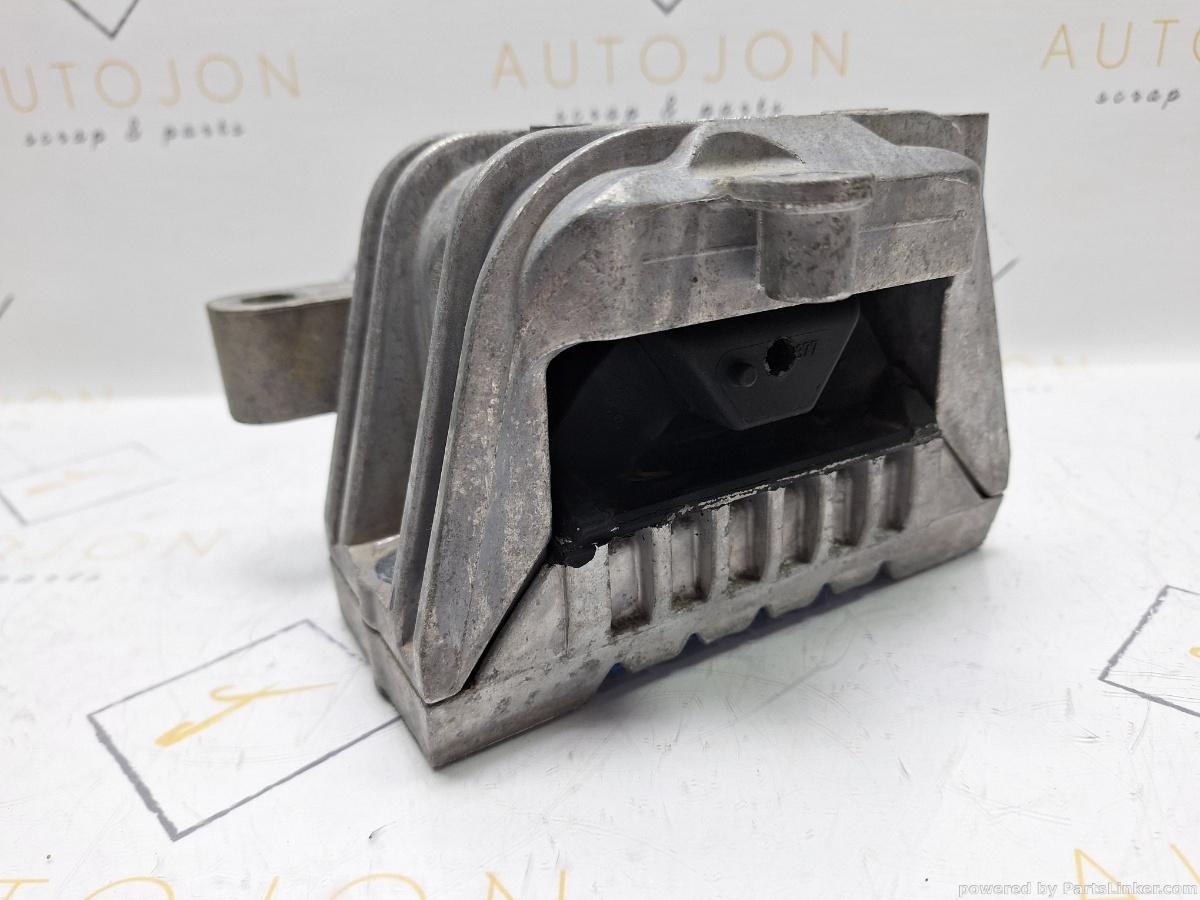 Tampon motor VOLKSWAGEN GOLF V (1K1) [ 2003 - 2009 ] TDI 16V (BKD) 103KW|140HP OEM 1K0199262BB