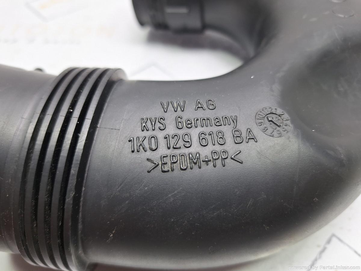 Conducta admisie filtru aer VOLKSWAGEN GOLF V (1K1) [ 2003 - 2009 ] TDI 16V (BKD) 103KW|140HP OEM 1K0129618BA