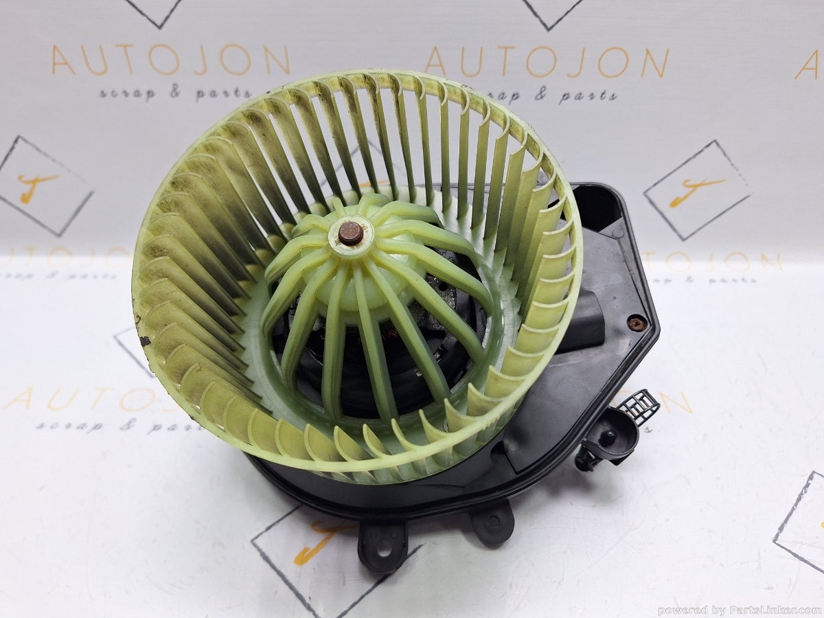 Ventilator aeroterma VOLKSWAGEN PASSAT Estate (3B5) [ 1997 - 2001 ] TDI (AJM, ATJ) 85KW|115HP 8D1820021