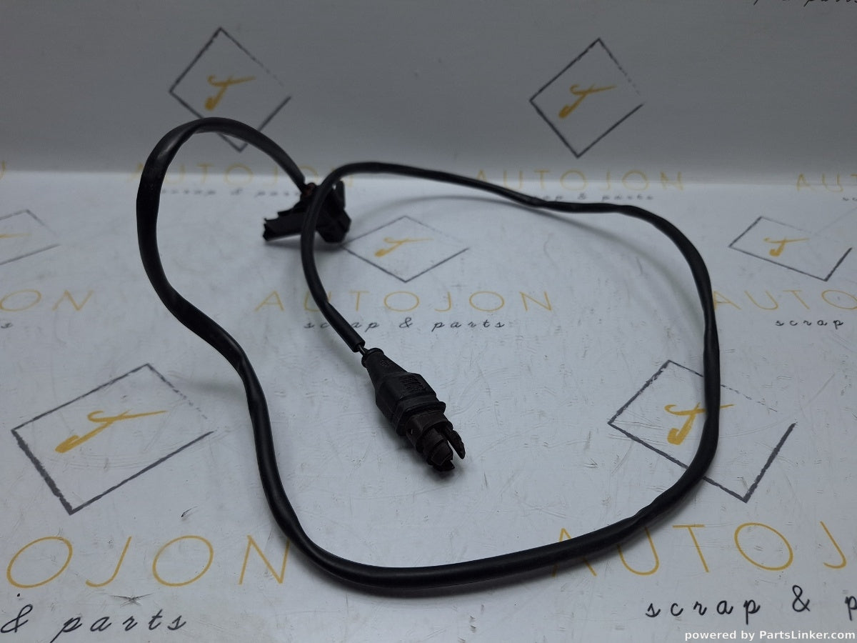 Senzor temperatura exterioara VOLKSWAGEN PASSAT Estate (3B5) [ 1997 - 2001 ] TDI (AJM, ATJ) 85KW|115HP 8D0820535