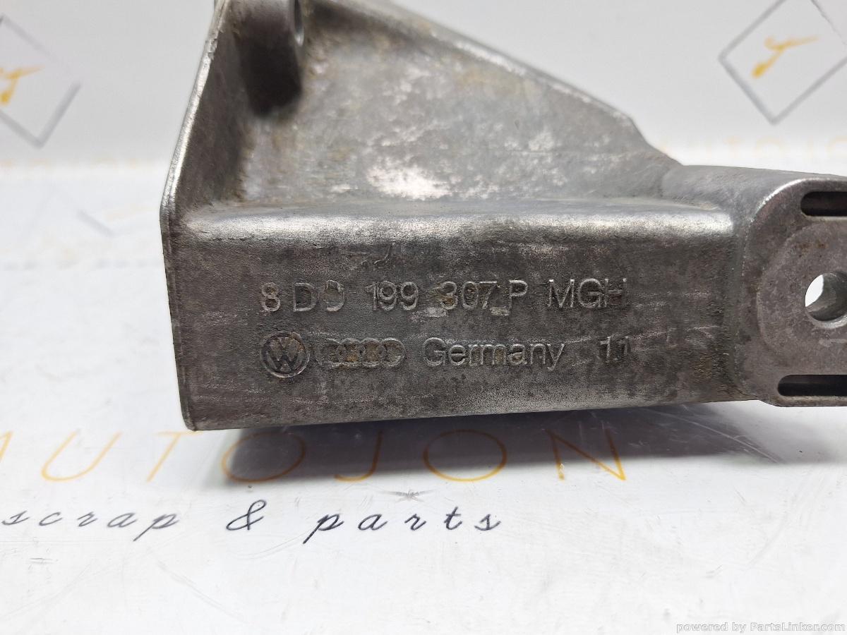Suport motor Stanga VOLKSWAGEN PASSAT Estate (3B5) [ 1997 - 2001 ] TDI (AJM, ATJ) 85KW|115HP OEM 8D0199307P