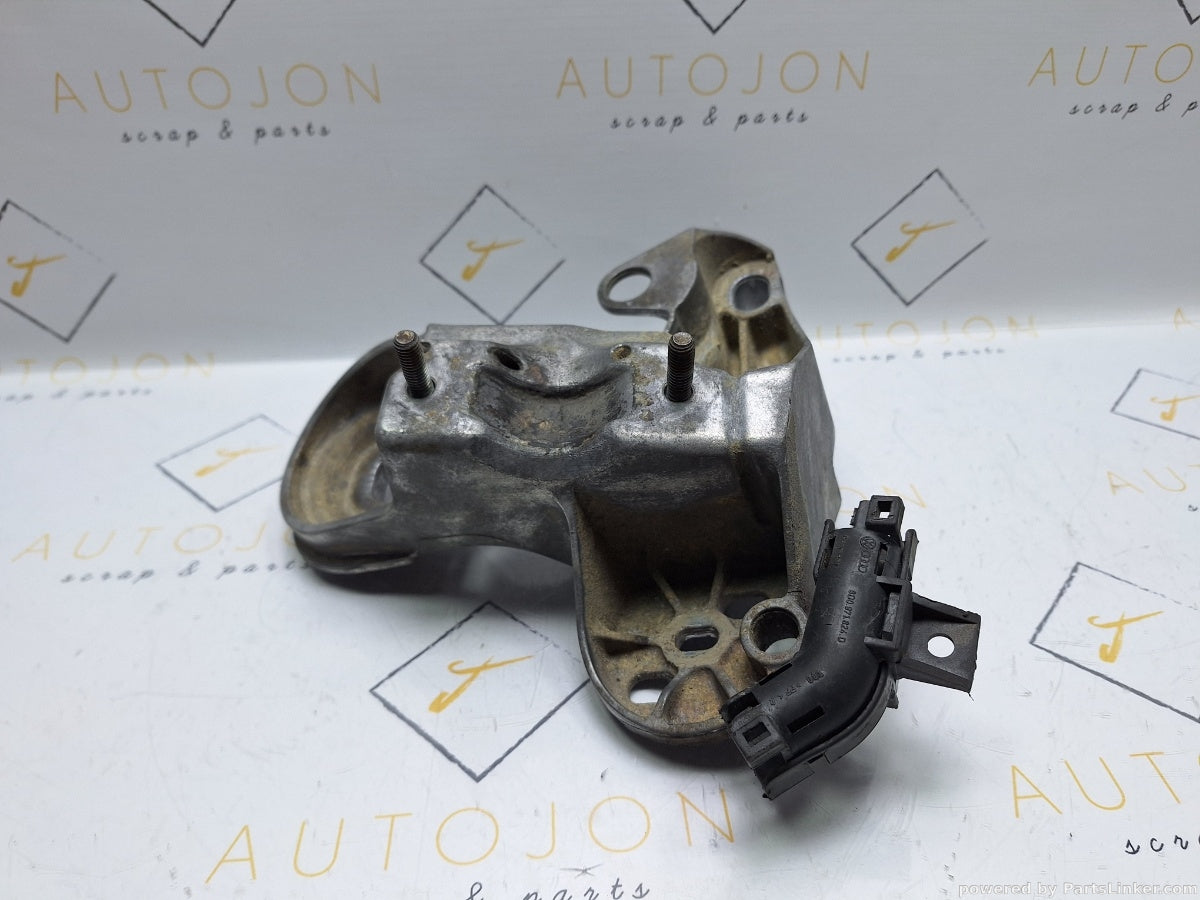 Suport bara stabilizatoare Dreapta VOLKSWAGEN PASSAT Estate (3B5) [ 1997 - 2001 ] TDI (AJM, ATJ) 85KW|115HP 4B0199352B