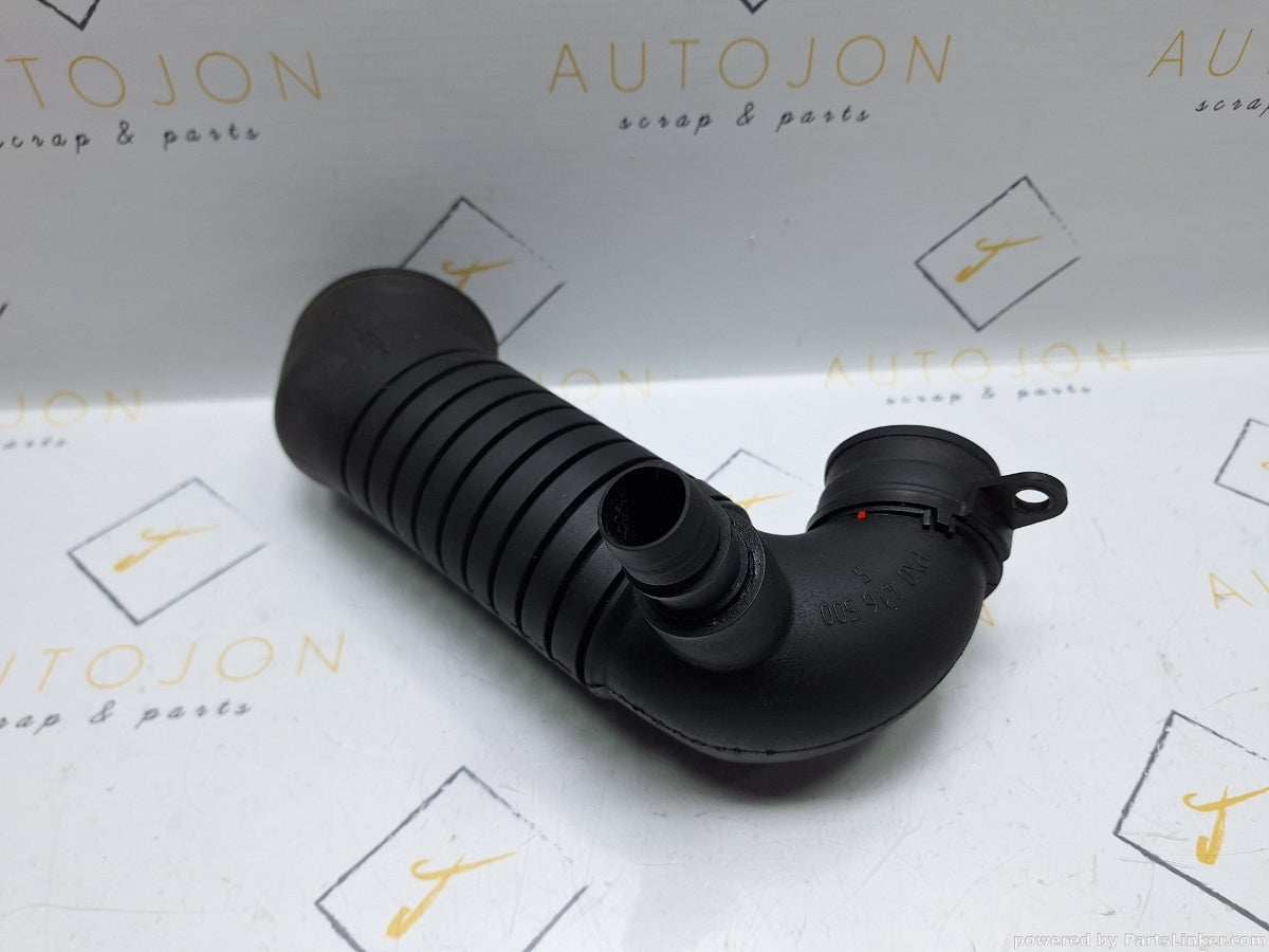 Furtun admisie aer VOLKSWAGEN PASSAT Estate (3B5) [ 1997 - 2001 ] TDI (AJM, ATJ) 85KW|115HP 8D0129607AB