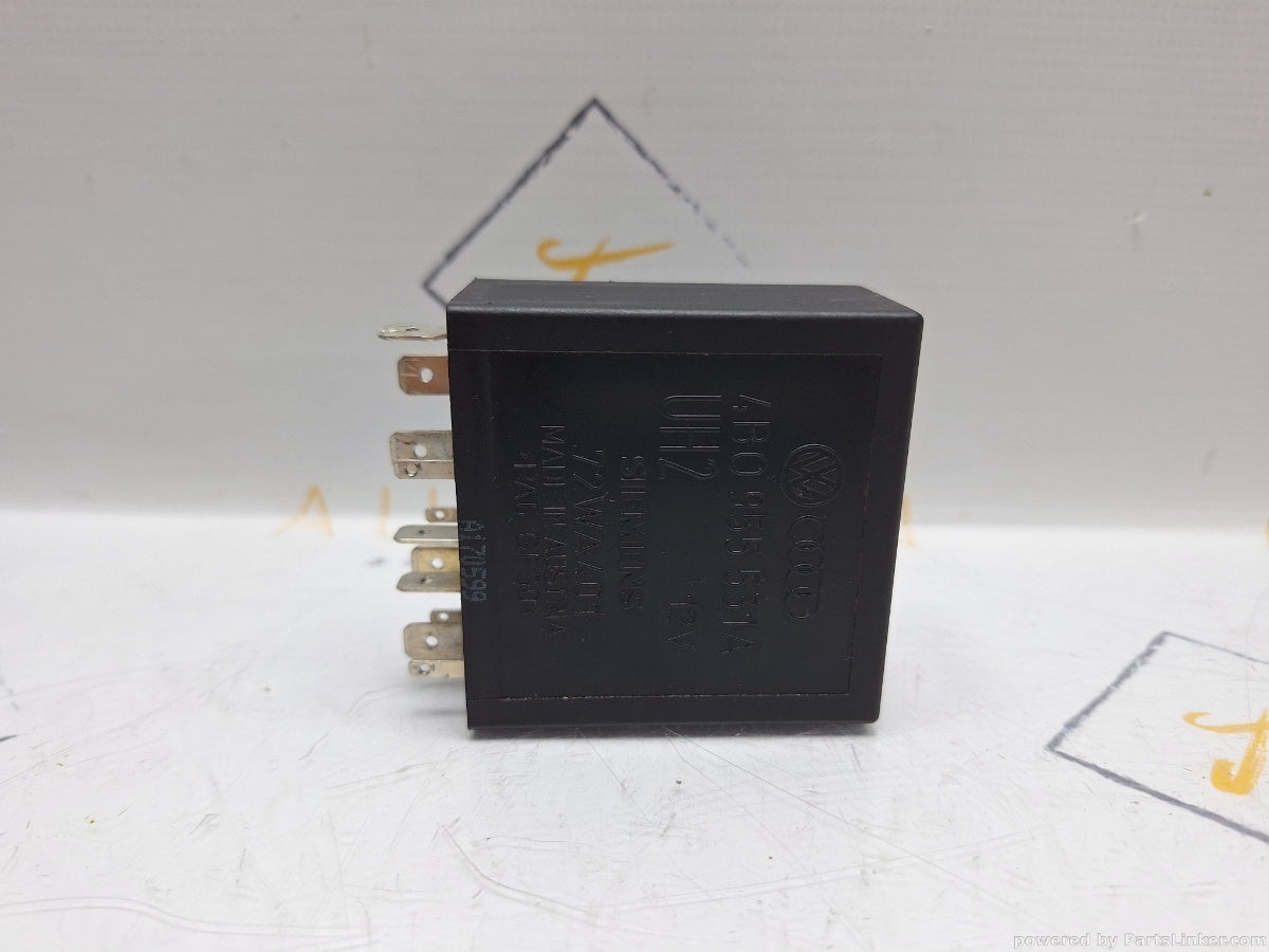 Releu stergatoare VOLKSWAGEN PASSAT Estate (3B5) [ 1997 - 2001 ] TDI (AJM, ATJ) 85KW|115HP 4B0955531A