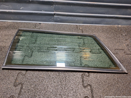 Geam fix lateral stanga spate VOLKSWAGEN PASSAT Estate (3B5) [ 1997 - 2001 ] TDI (AJM, ATJ) 85KW|115HP OEM 3B9845297J