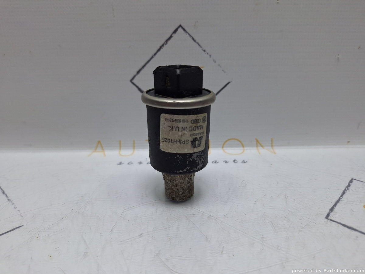 Senzor presiune AC VOLKSWAGEN GOLF III Variant (1H5) [ 1993 - 1999 ] TDI (1Z, AHU, ALE) 66KW|90HP 1H0959139B