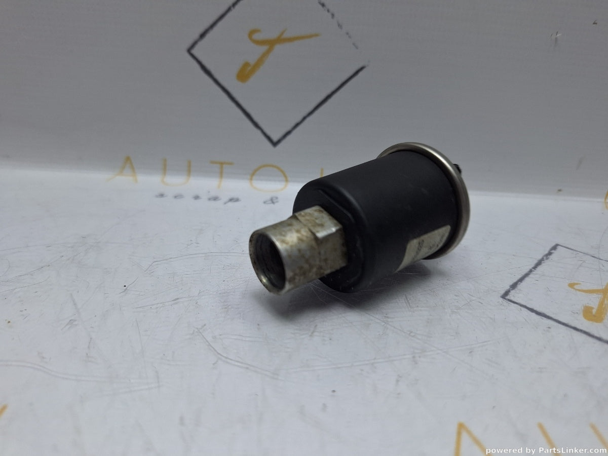 Senzor presiune AC VOLKSWAGEN GOLF III Variant (1H5) [ 1993 - 1999 ] TDI (1Z, AHU, ALE) 66KW|90HP 1H0959139B