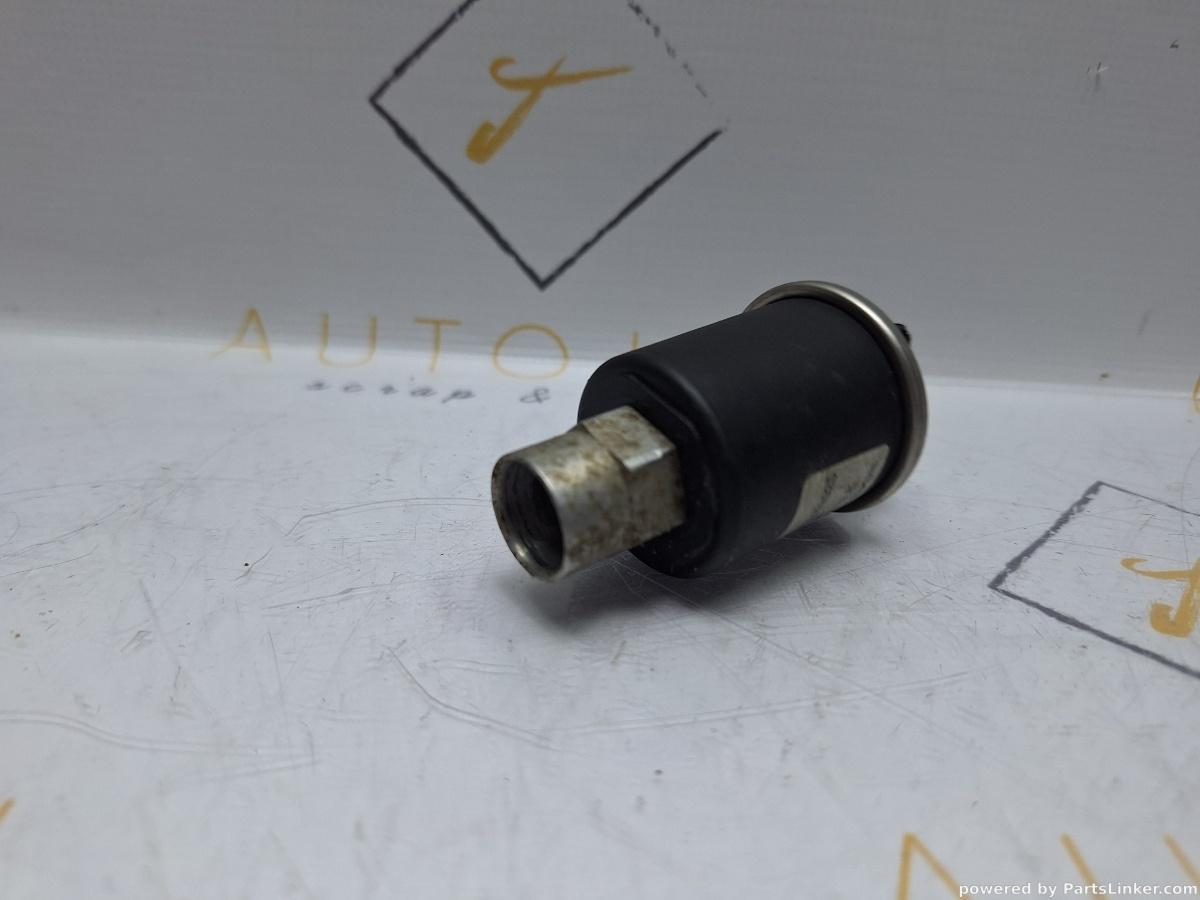 Senzor presiune AC VOLKSWAGEN GOLF III Variant (1H5) [ 1993 - 1999 ] TDI (1Z, AHU, ALE) 66KW|90HP OEM 1H0959139B
