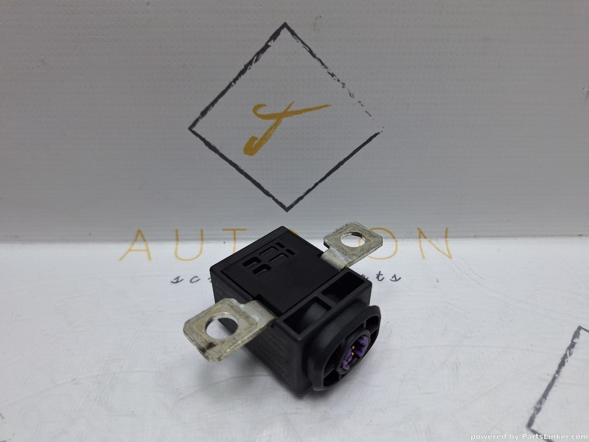 Capsa borna plus AUDI A6 III Avant (4F5, C6) [ 2005 - 2011 ] TDI (BLB, BRE) 103KW|140HP 4F0915519