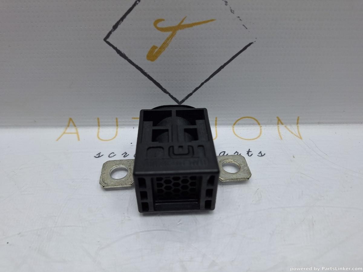 Capsa borna plus AUDI A6 III Avant (4F5, C6) [ 2005 - 2011 ] TDI (BLB, BRE) 103KW|140HP OEM 4F0915519
