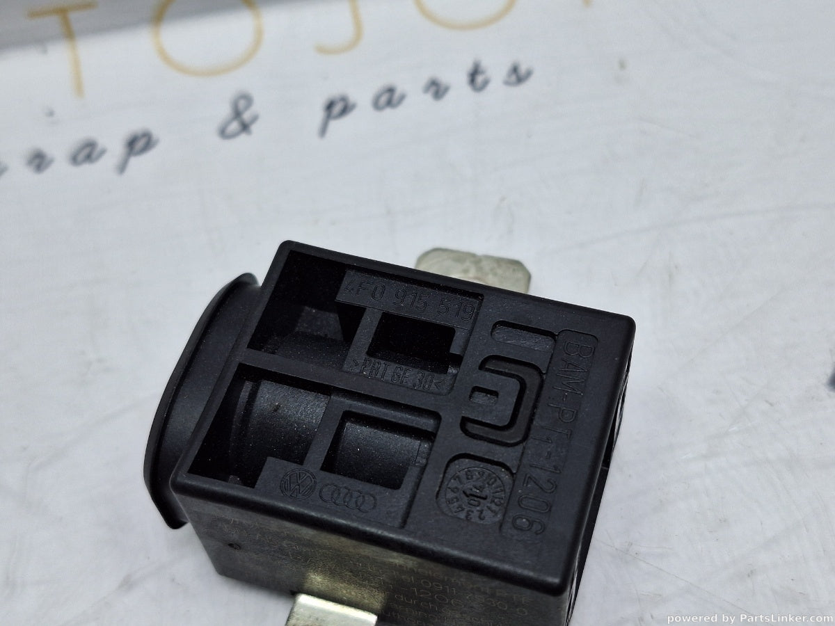 Capsa borna plus AUDI A6 III Avant (4F5, C6) [ 2005 - 2011 ] TDI (BLB, BRE) 103KW|140HP 4F0915519