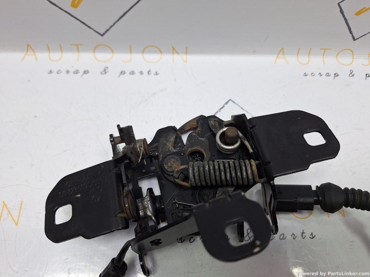Broasca capota VOLKSWAGEN GOLF IV Variant (1J5) [ 1999 - 2006 ] TDI (ATD, AXR) 74KW|101HP OEM 1J0823509C