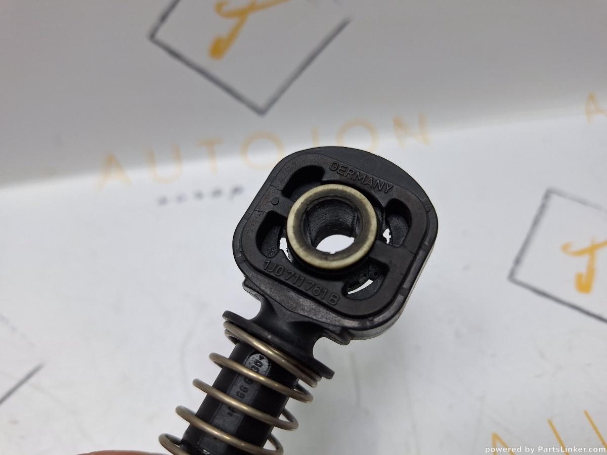 Tije prindere sufe timonerie VOLKSWAGEN GOLF IV Variant (1J5) [ 1999 - 2006 ] TDI (ATD, AXR) 74KW|101HP OEM 1J0711761B / 1J0711761C