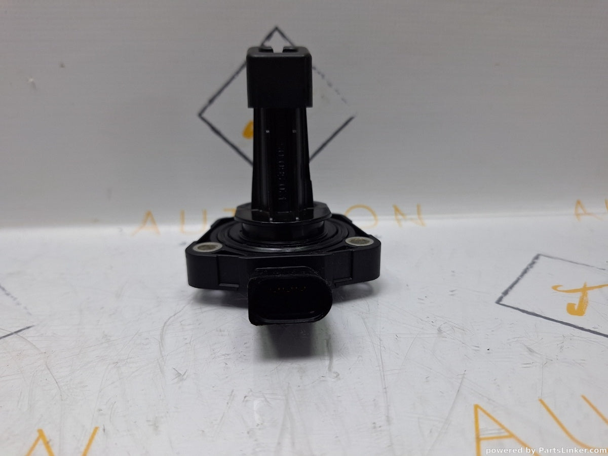 Senzor nivel ulei VOLKSWAGEN PASSAT (362) [ 2010 - 2014 ] TDI (CFFB) 103KW|140HP 03C907660G