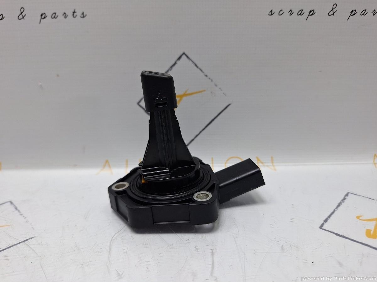 Senzor nivel ulei VOLKSWAGEN PASSAT (362) [ 2010 - 2014 ] TDI (CFFB) 103KW|140HP OEM 03C907660G