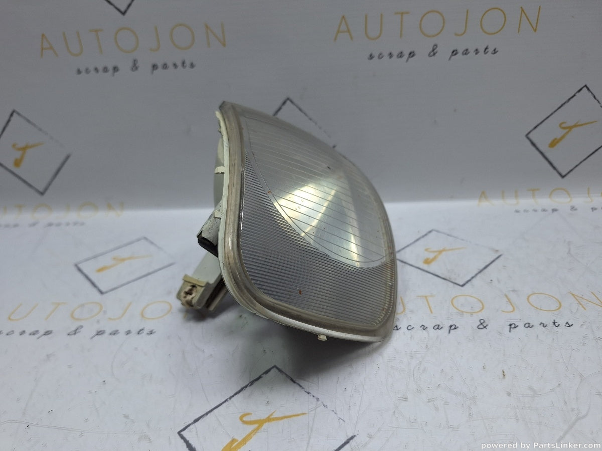 Semnalizare dreapta AUDI A3 (8L1) [ 1996 - 2006 ] 1.6 (AVU, BFQ) 75KW|102HP 963 286