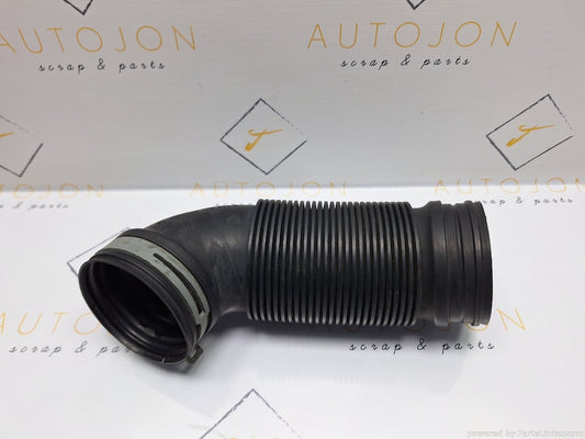 Conducta admisie filtru aer VOLKSWAGEN GOLF V (1K1) [ 2003 - 2009 ] TDI (BKC, BLS, BXE) 77KW|105HP 1K0129684B