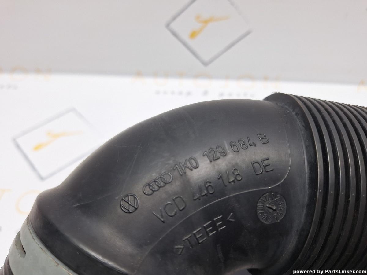 Conducta admisie filtru aer VOLKSWAGEN GOLF V (1K1) [ 2003 - 2009 ] TDI (BKC, BLS, BXE) 77KW|105HP OEM 1K0129684B