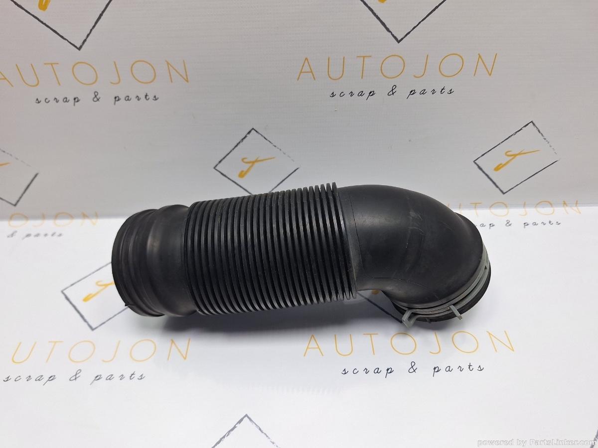 Conducta admisie filtru aer VOLKSWAGEN GOLF V (1K1) [ 2003 - 2009 ] TDI (BKC, BLS, BXE) 77KW|105HP OEM 1K0129684B