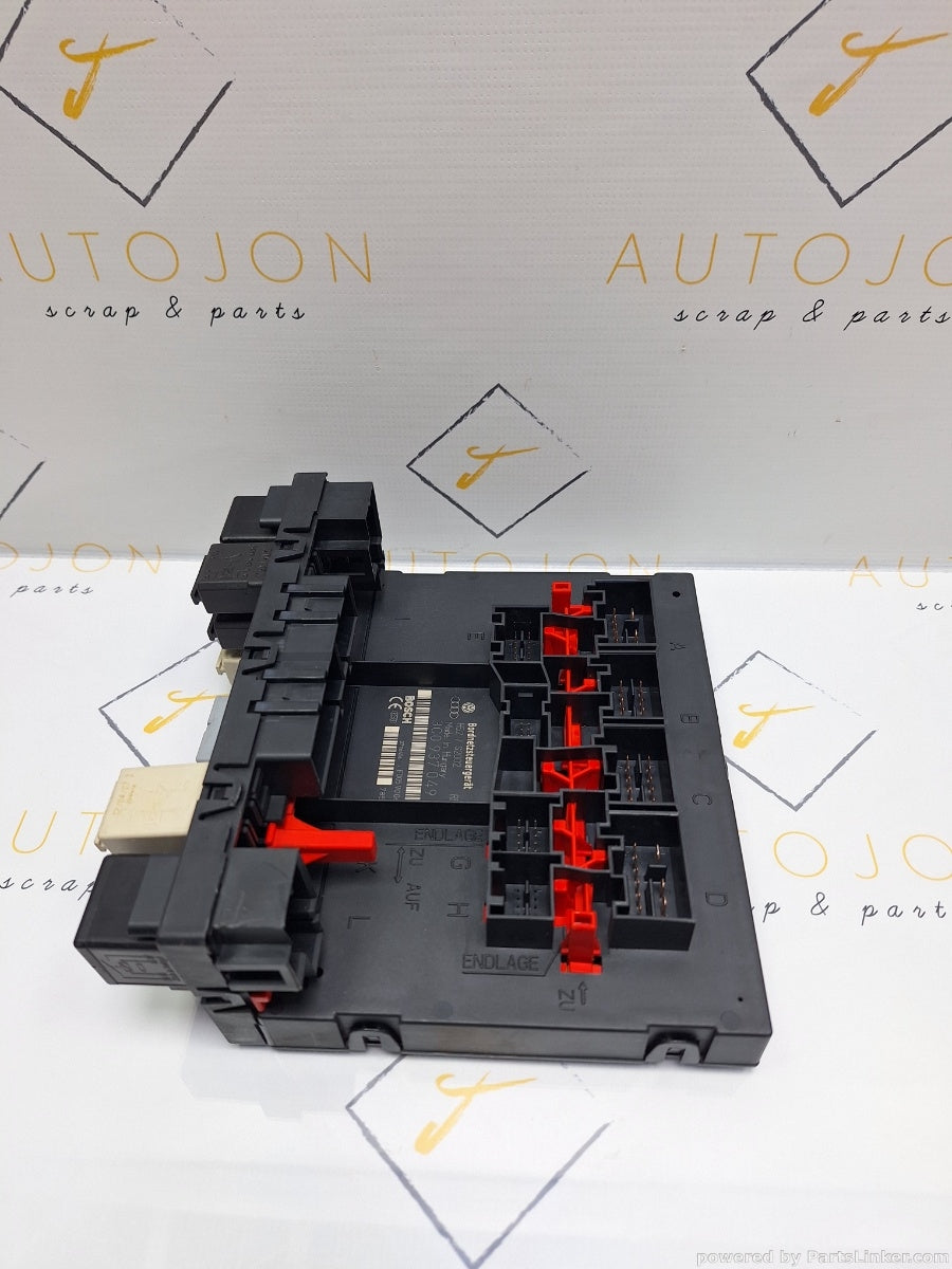 Calculator lumini VOLKSWAGEN GOLF V (1K1) [ 2003 - 2009 ] TDI (BKC, BLS, BXE) 77KW|105HP 3C0937049AE