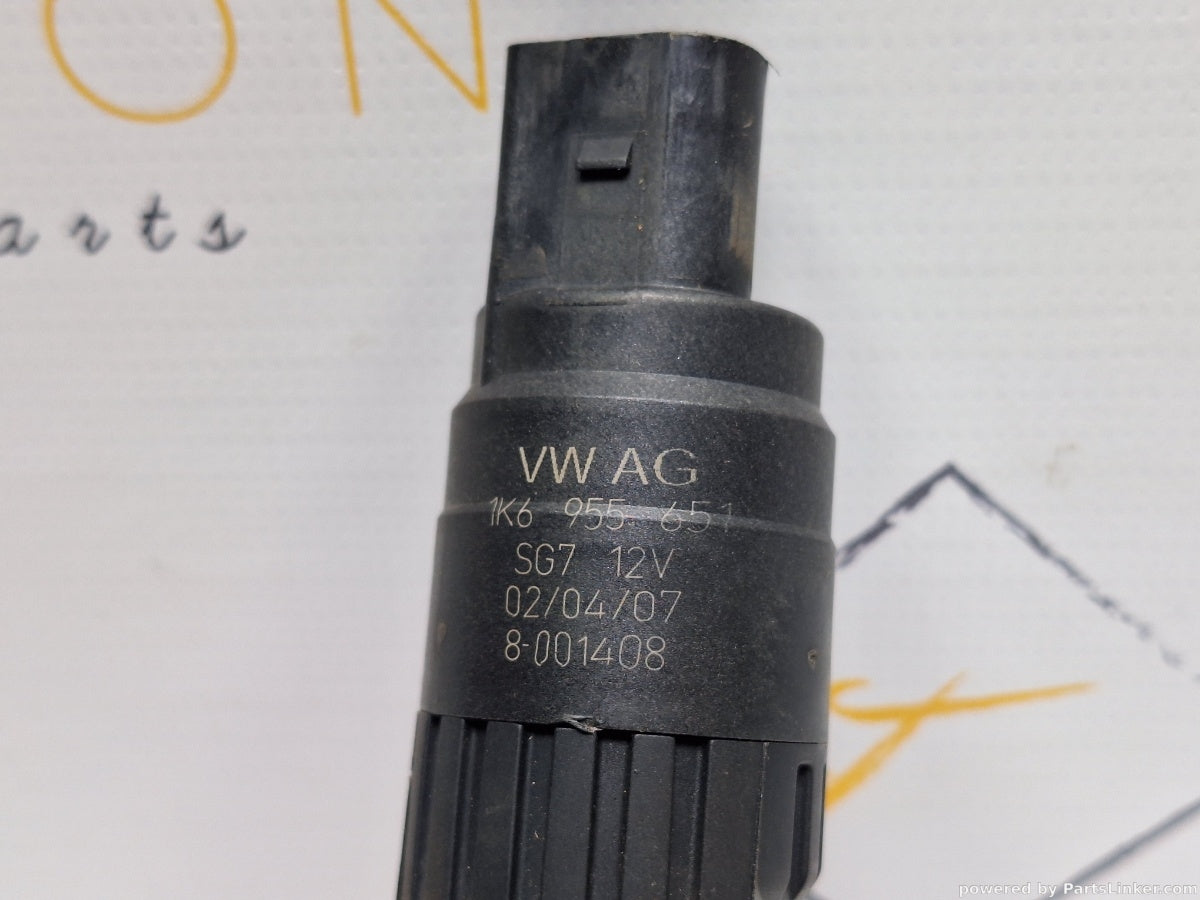 Pompita lichid parbriz VOLKSWAGEN GOLF V (1K1) [ 2003 - 2009 ] TDI (BKC, BLS, BXE) 77KW|105HP 1K6955651