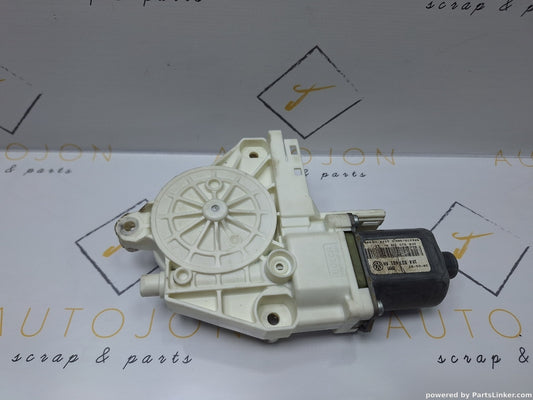 Motoras macara geam stanga fata VOLKSWAGEN GOLF V (1K1) [ 2003 - 2009 ] TDI (BKC, BLS, BXE) 77KW|105HP 1K4837401AA