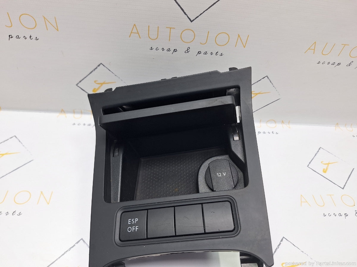 Scrumiera VOLKSWAGEN GOLF V (1K1) [ 2003 - 2009 ] TDI (BKC, BLS, BXE) 77KW|105HP 1K0857961