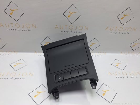 Scrumiera VOLKSWAGEN GOLF V (1K1) [ 2003 - 2009 ] TDI (BKC, BLS, BXE) 77KW|105HP 1K0857961