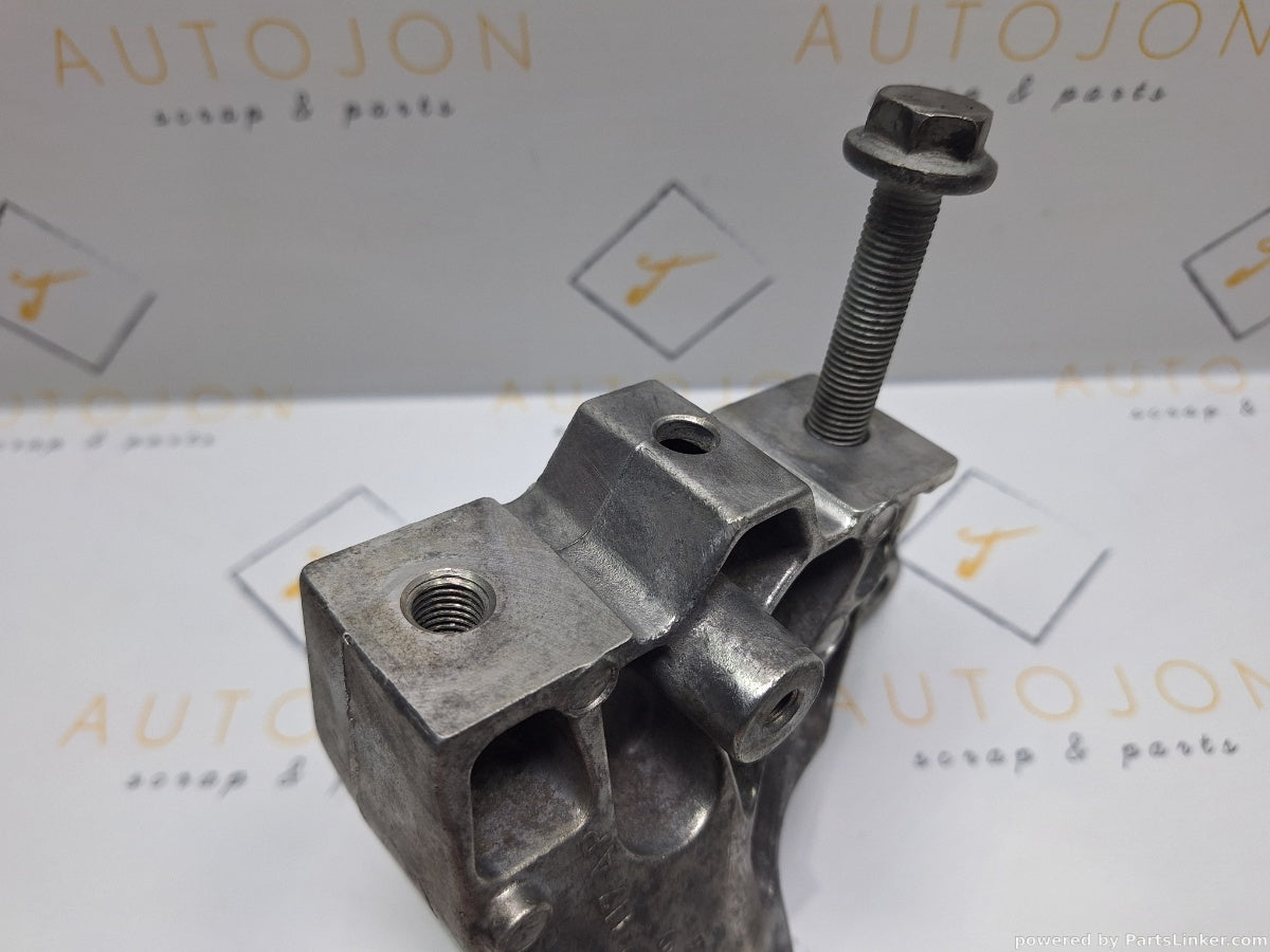 Suport cutie de viteze VOLKSWAGEN GOLF V (1K1) [ 2003 - 2009 ] TDI (BKC, BLS, BXE) 77KW|105HP 1K0199117AP