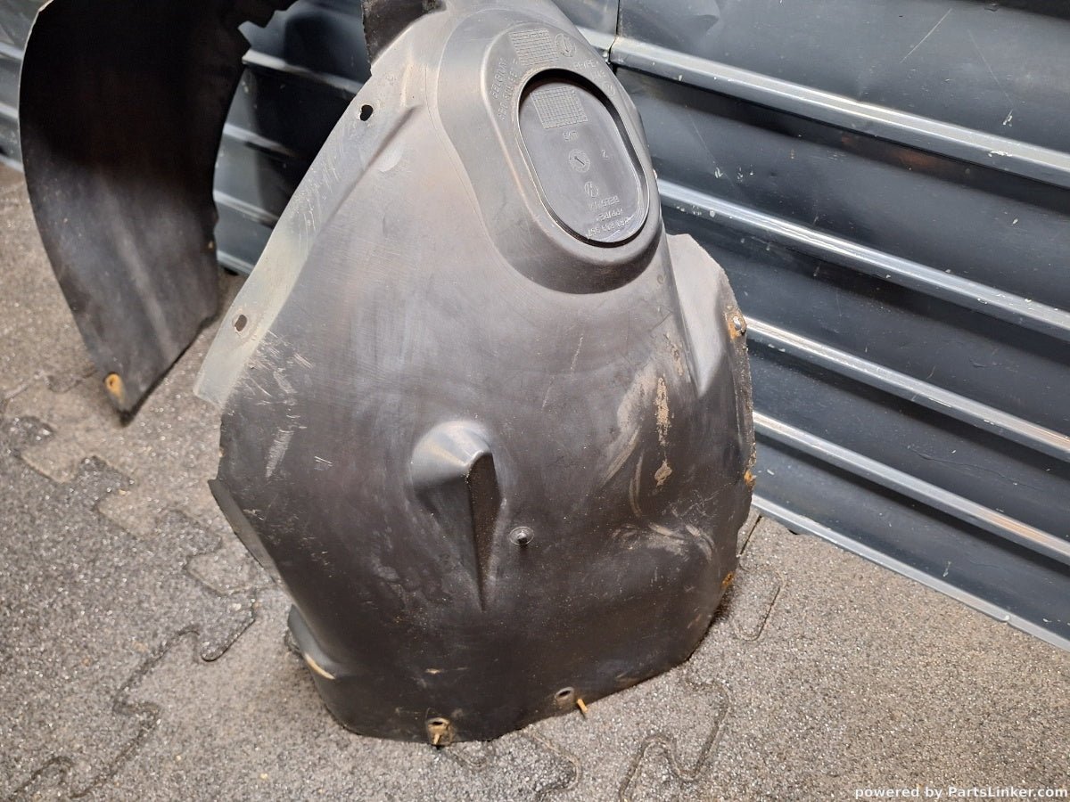Carenaj roata stanga fata VOLKSWAGEN PASSAT Variant (3B6) [ 2000 - 2005 ] TDI (AVB) 74KW|101HP 3B0809961F